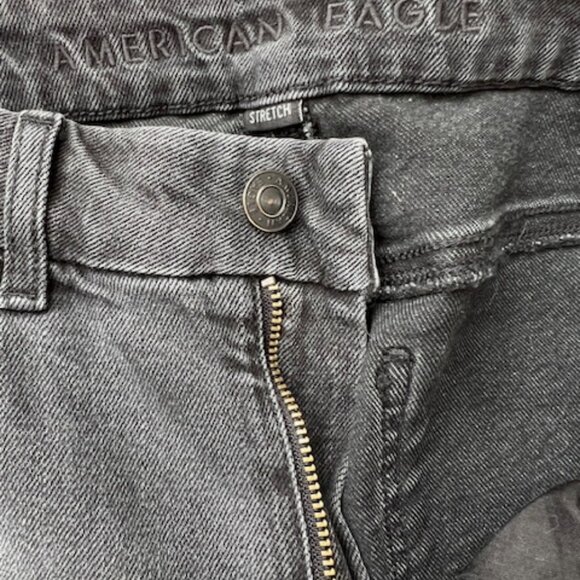 AE curvy mom jeans - Picture 3 of 5